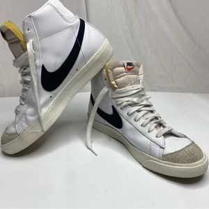 Nike Blazer Mid 77